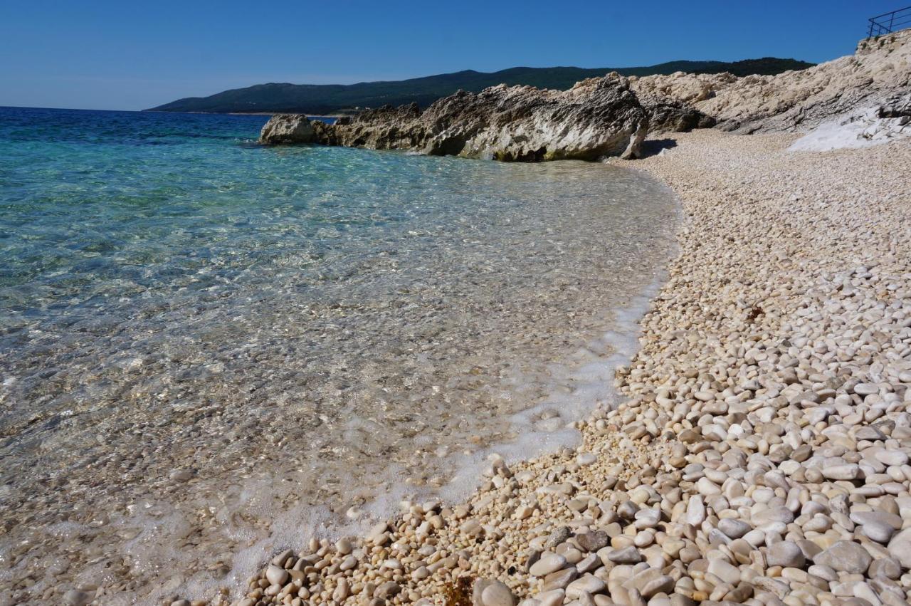 Apartment Layla - Intermezzo With Sea View In Center Of Rabac Exterior foto